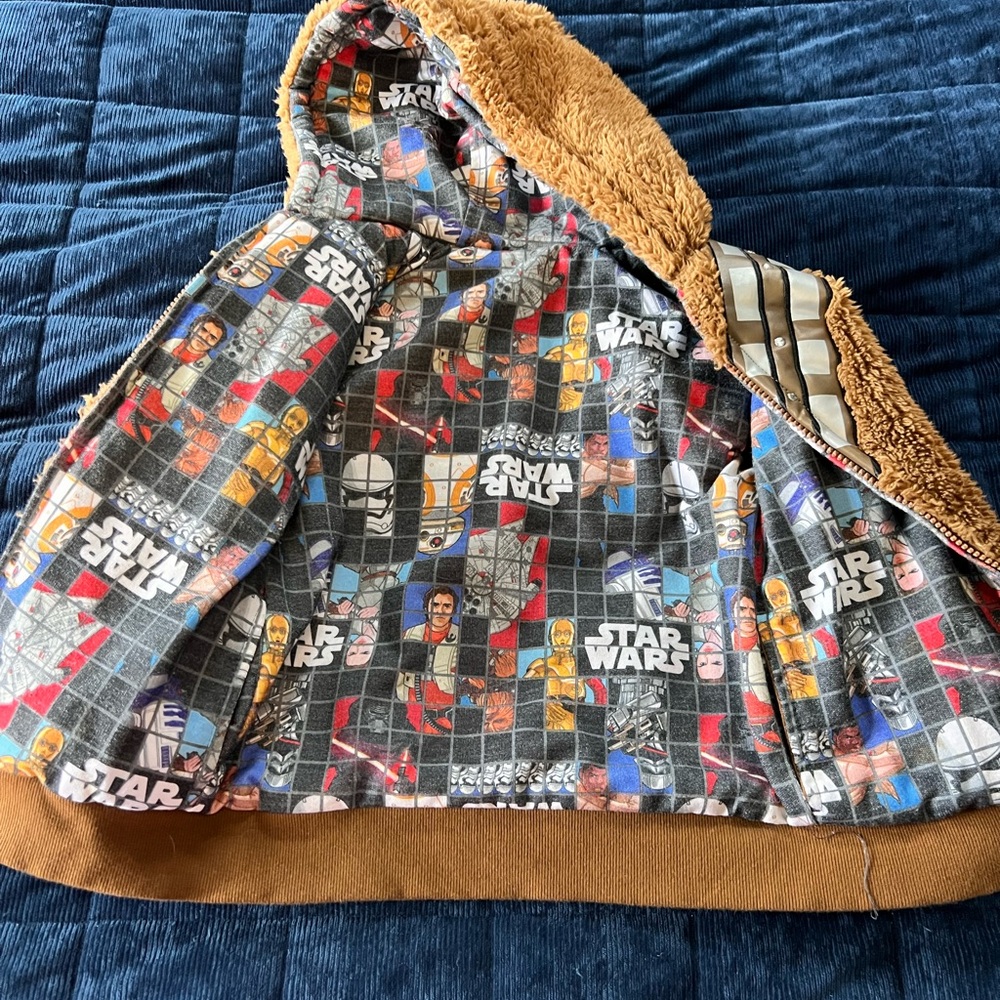 Chewbacca zip up hoodie. Reversible Star Wars hoodie - Picture 3 of 4